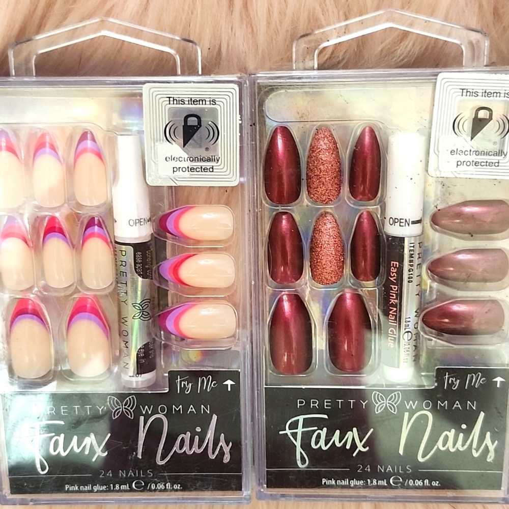 SALE!! Brand New Pretty Woman Faux Nails-2CT.